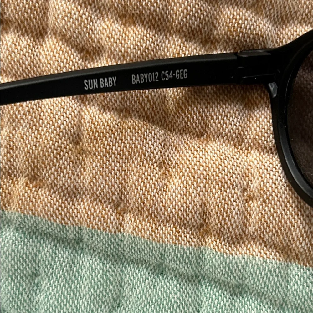 Izipizi baby sunglasses